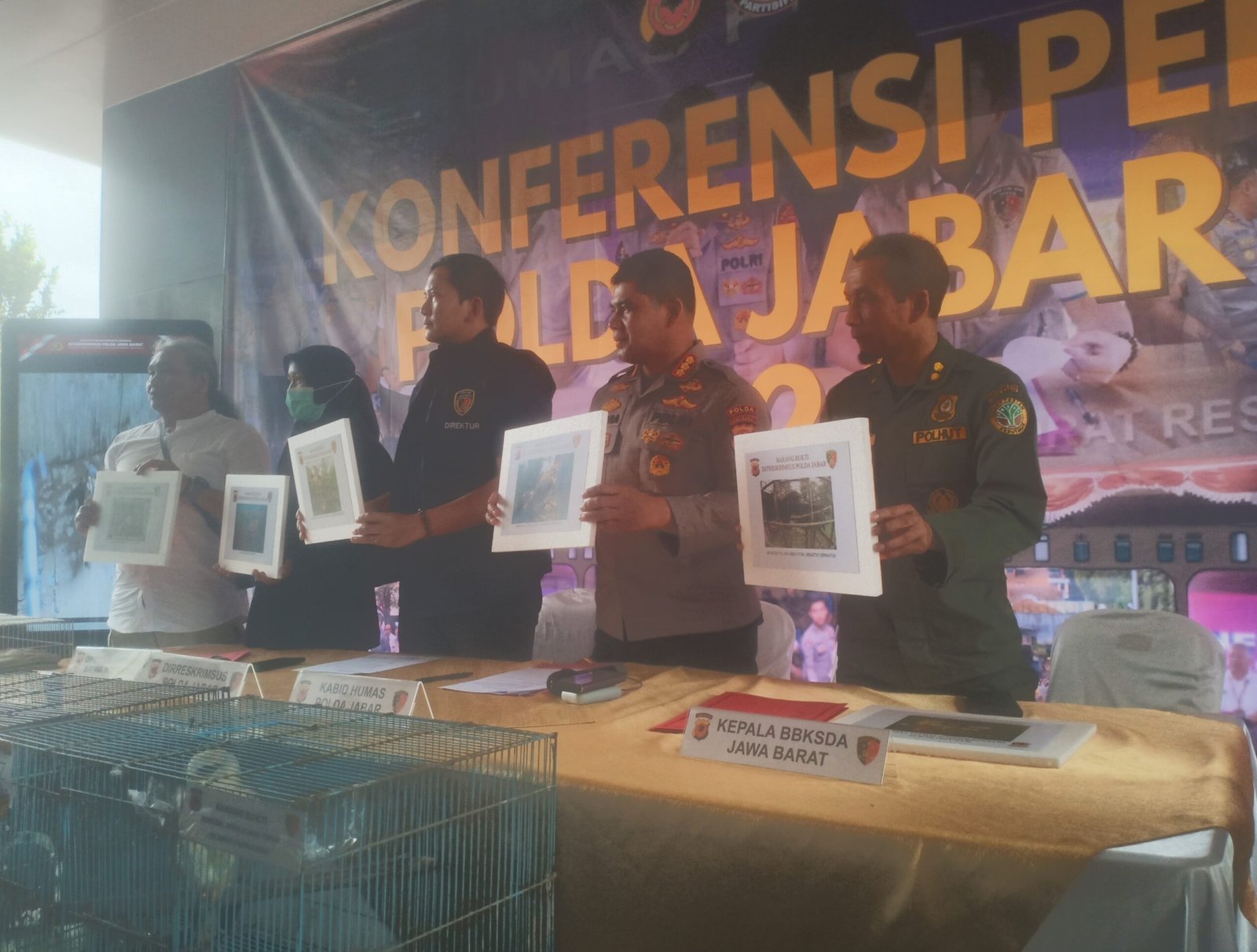 Polda Jabar Sita 14 Elang Dilindungi, Tersangka Terancam Pidana Berat